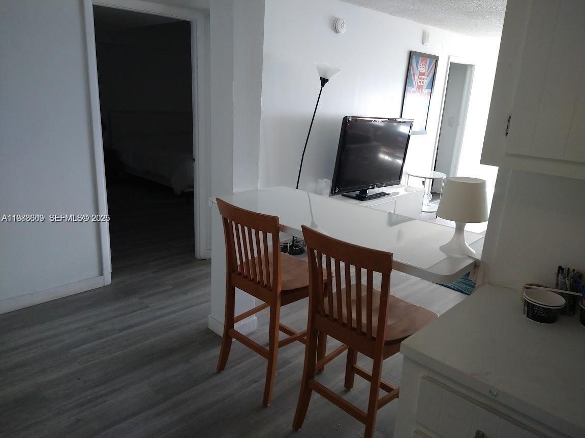 MAISON GRANDE CONDO - Residential