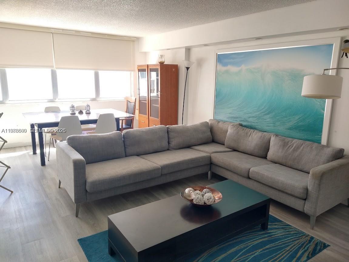 MAISON GRANDE CONDO - Residential