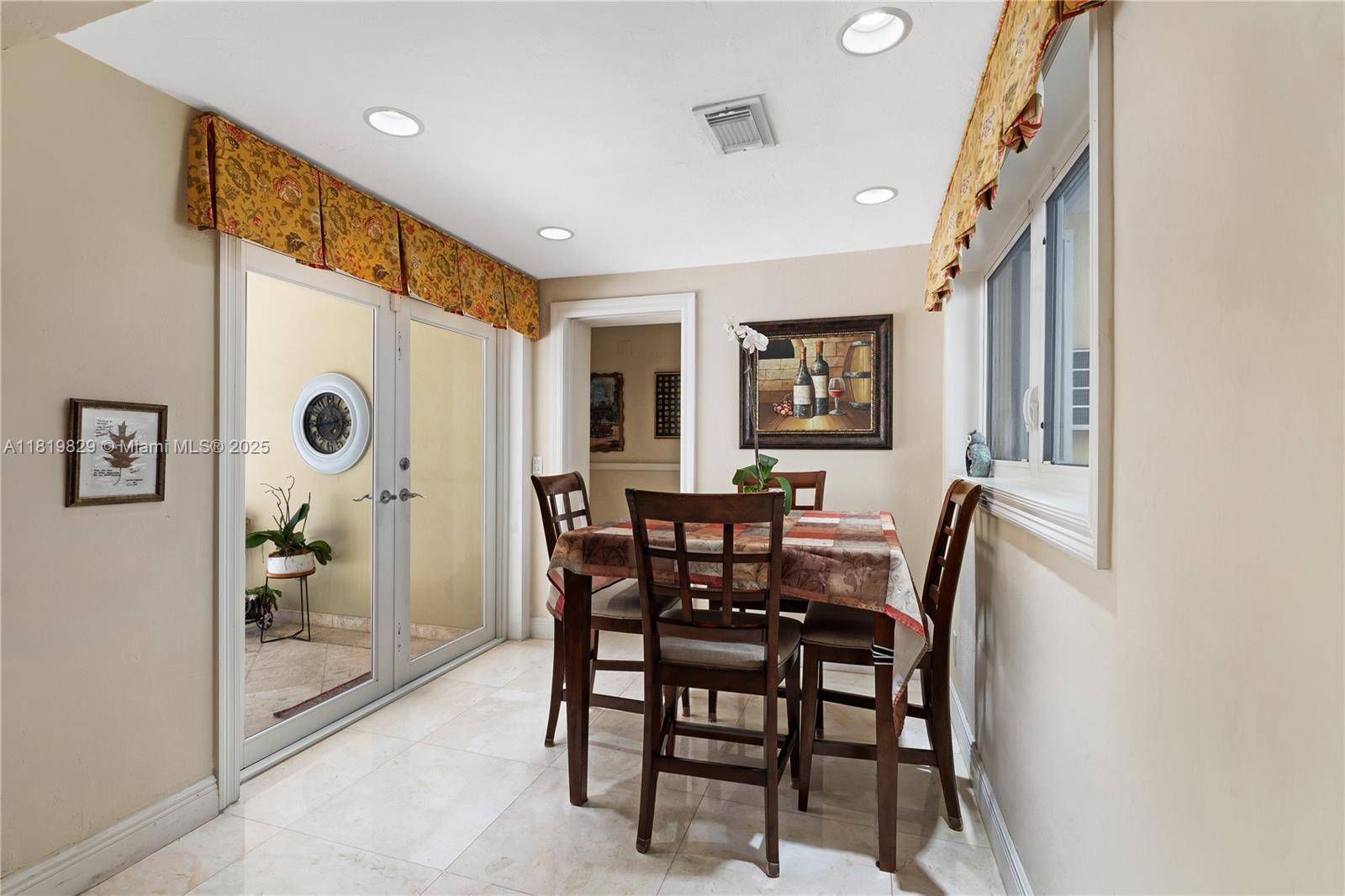 CORAL GABLES COUNTRY CLUB - Residential