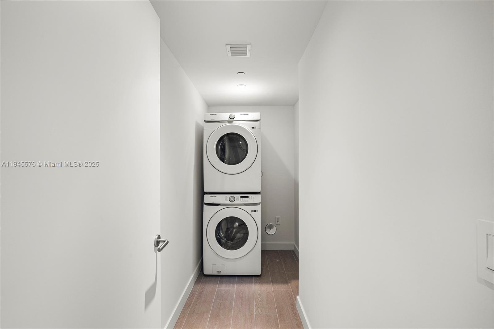 PARK RESIDENCES CONDO - Residential