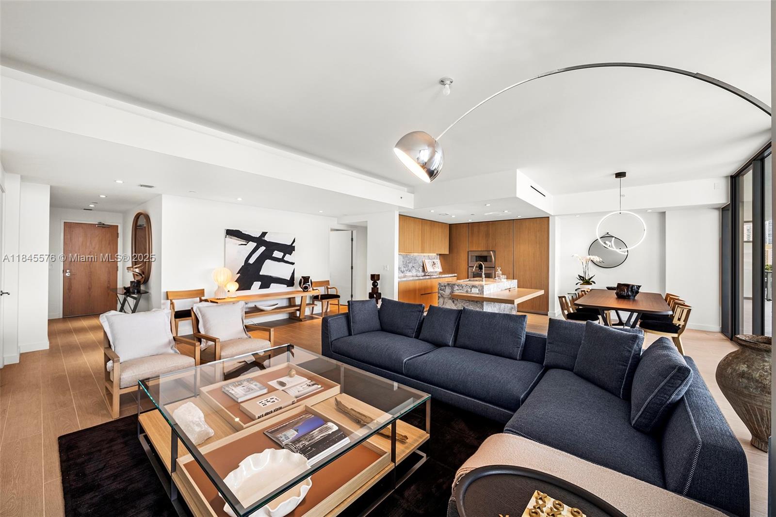 500 Alton Rd 803, Miami Beach, FL, 33139/$3,600,000 1 500 Alton Rd 803