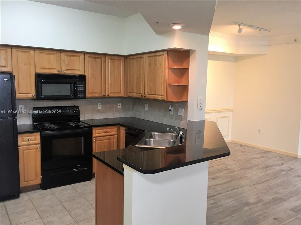 TIERRA VERDE AT DELRAY BE - Residential Lease
