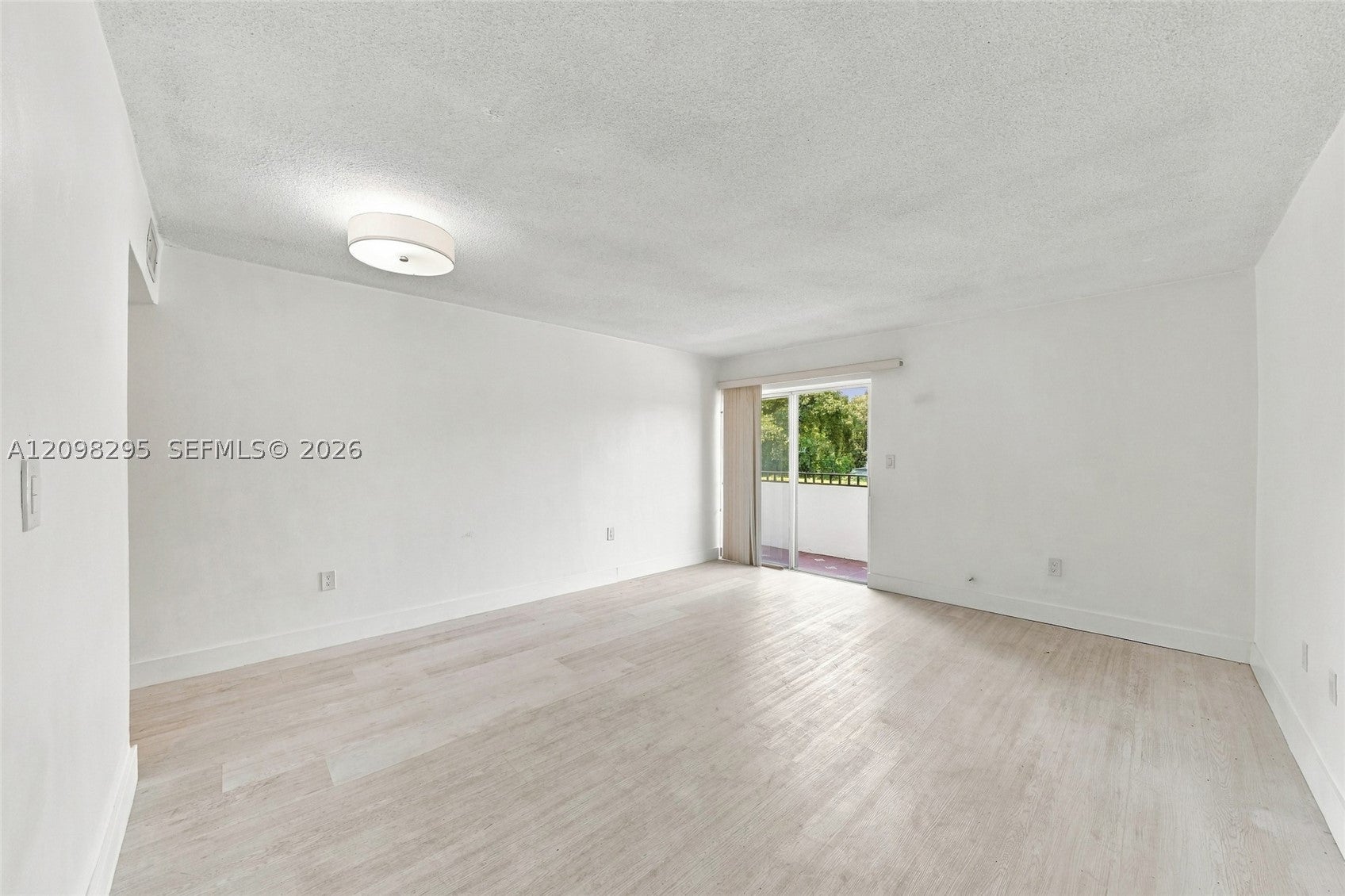 1800 SW 25th St 2204