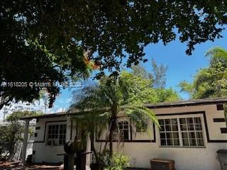 Property for Sale at 173 Sw 5th Ct, Deerfield Beach, Broward County, Florida - Bedrooms: 3 
Bathrooms: 2  - $299,999