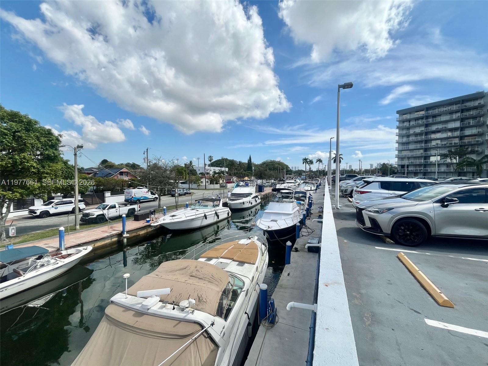 ISLA DEL MAR CONDO - Residential