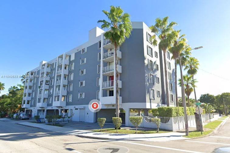 Step into this beautifully renovated apartment in the heart of Miami! Enjoy a sleek modern kitchen with stainless steel appliances, spacious tile floors, and a spa-style bathroom with a rainfall shower. Natural light floods every corner, creating a fresh and inviting atmosphere. Minutes from Jackson Memorial, the Civic Center, and public transit, this is urban living made simple and stylish.