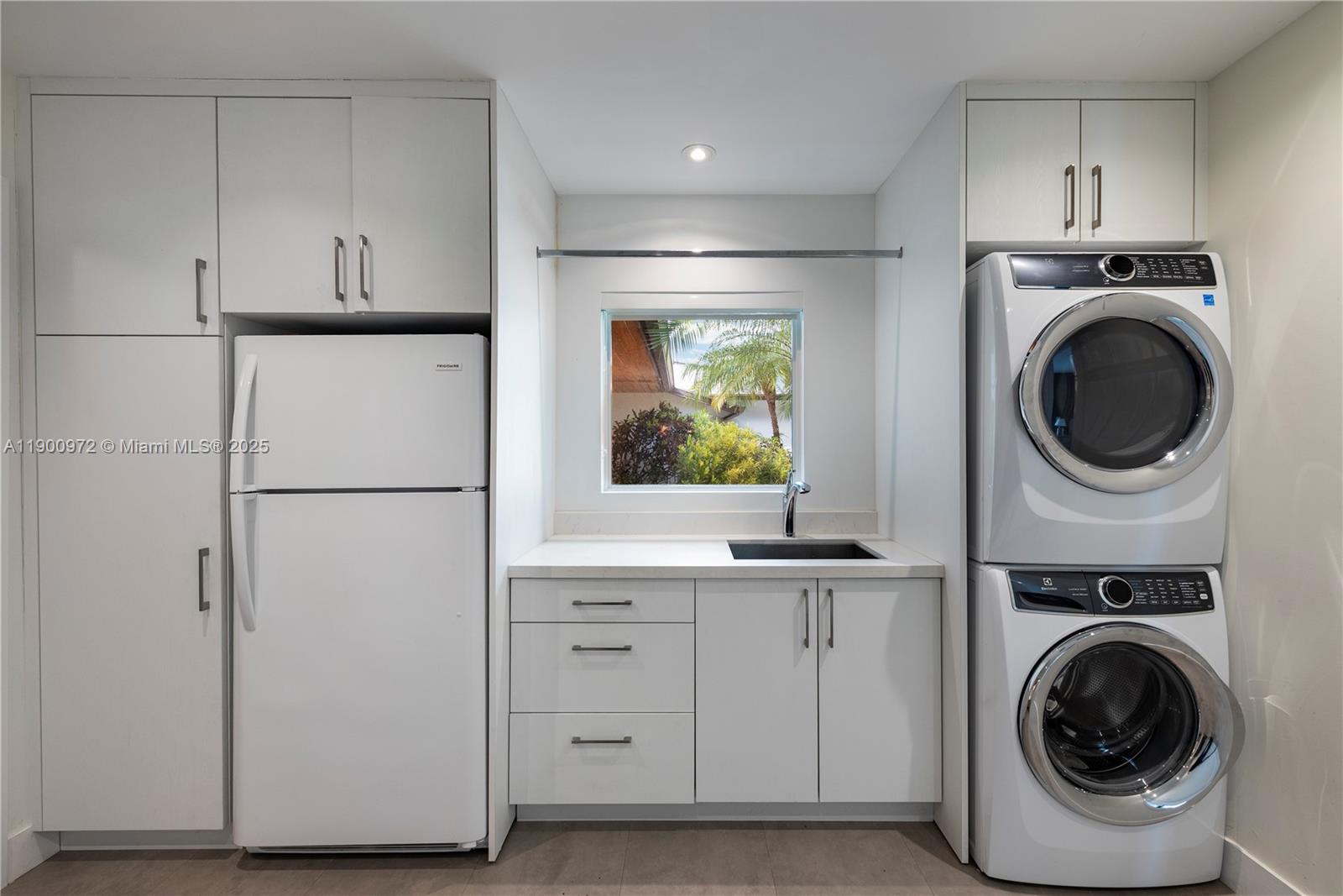 PALMETTO EAST - Residential