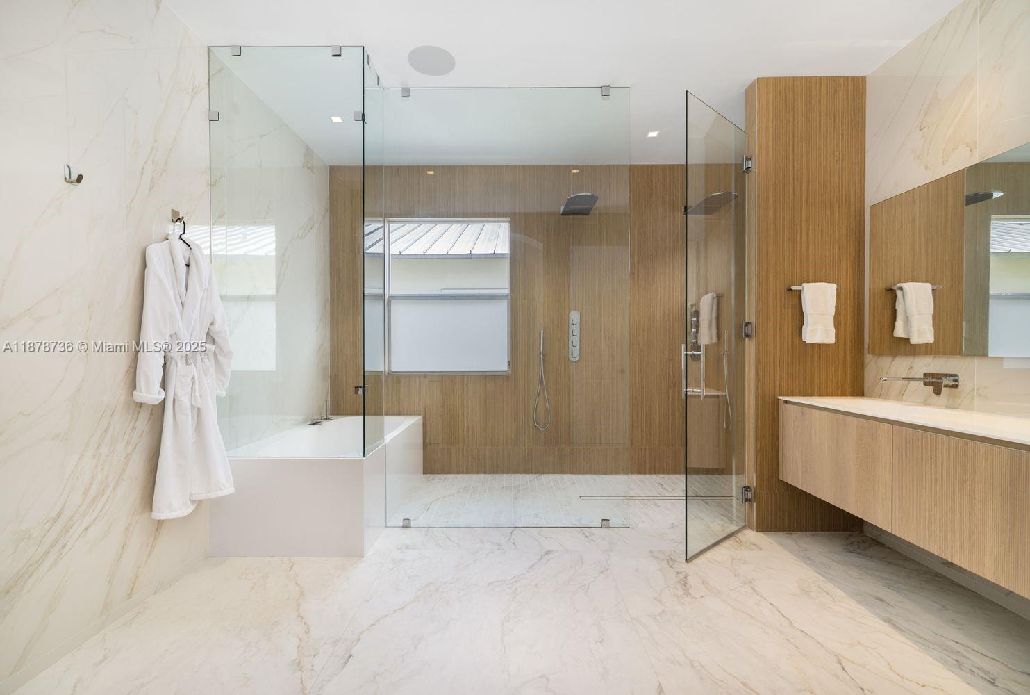 CRYSTAL BLUFF - Residential