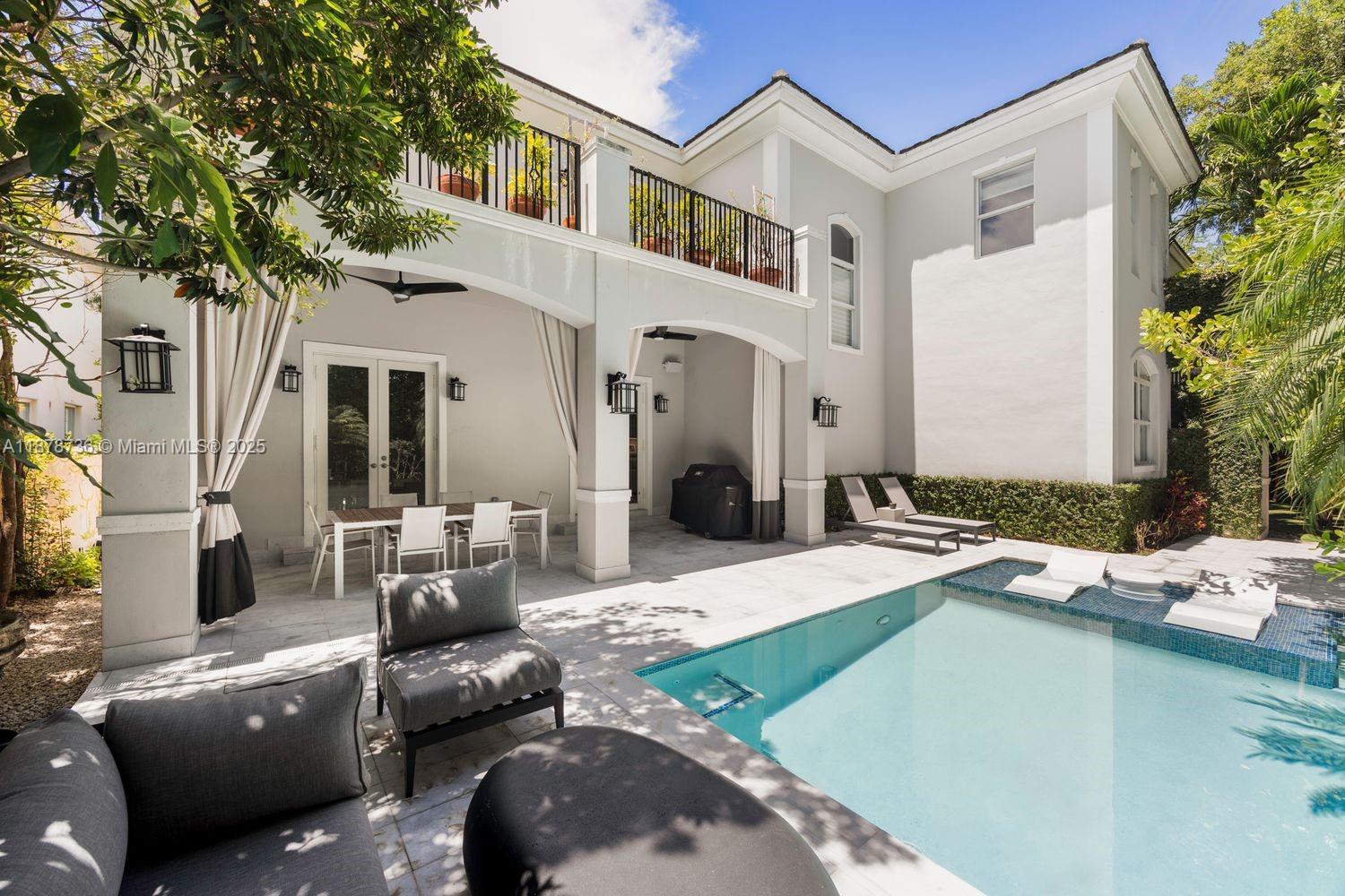 CRYSTAL BLUFF - Residential