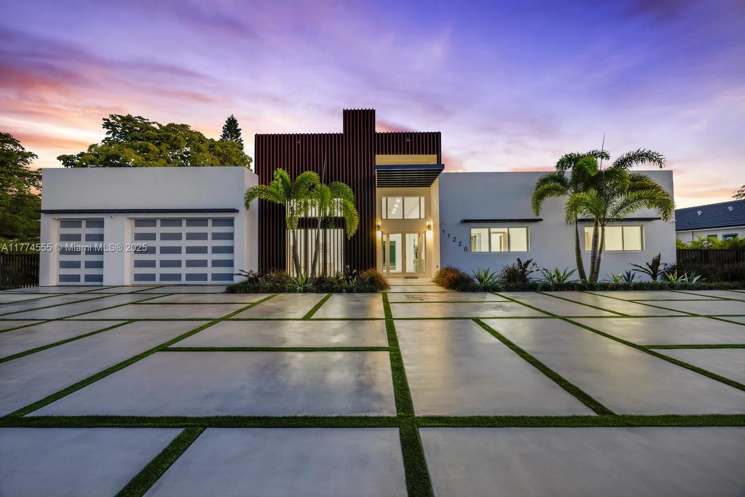 Miami, Florida 33176, United States, 4 Bedrooms Bedrooms, ,5 BathroomsBathrooms,Residential,Active,104475