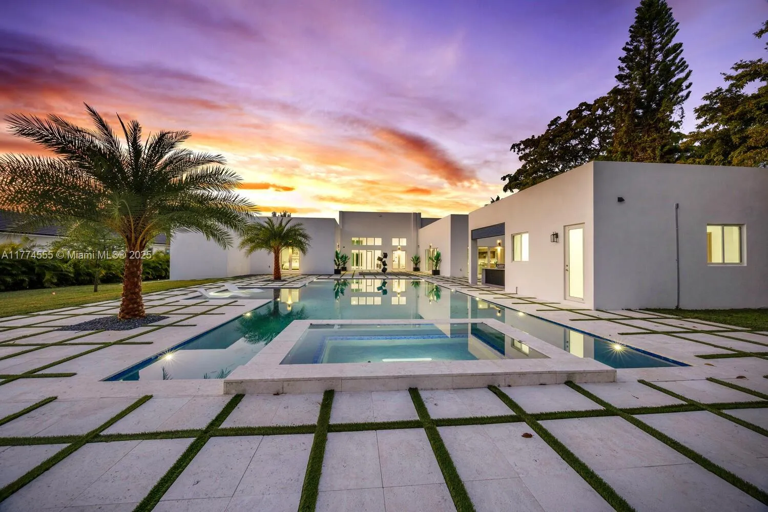 Miami, Florida 33176, United States, 4 Bedrooms Bedrooms, ,5 BathroomsBathrooms,Residential,Active,104475