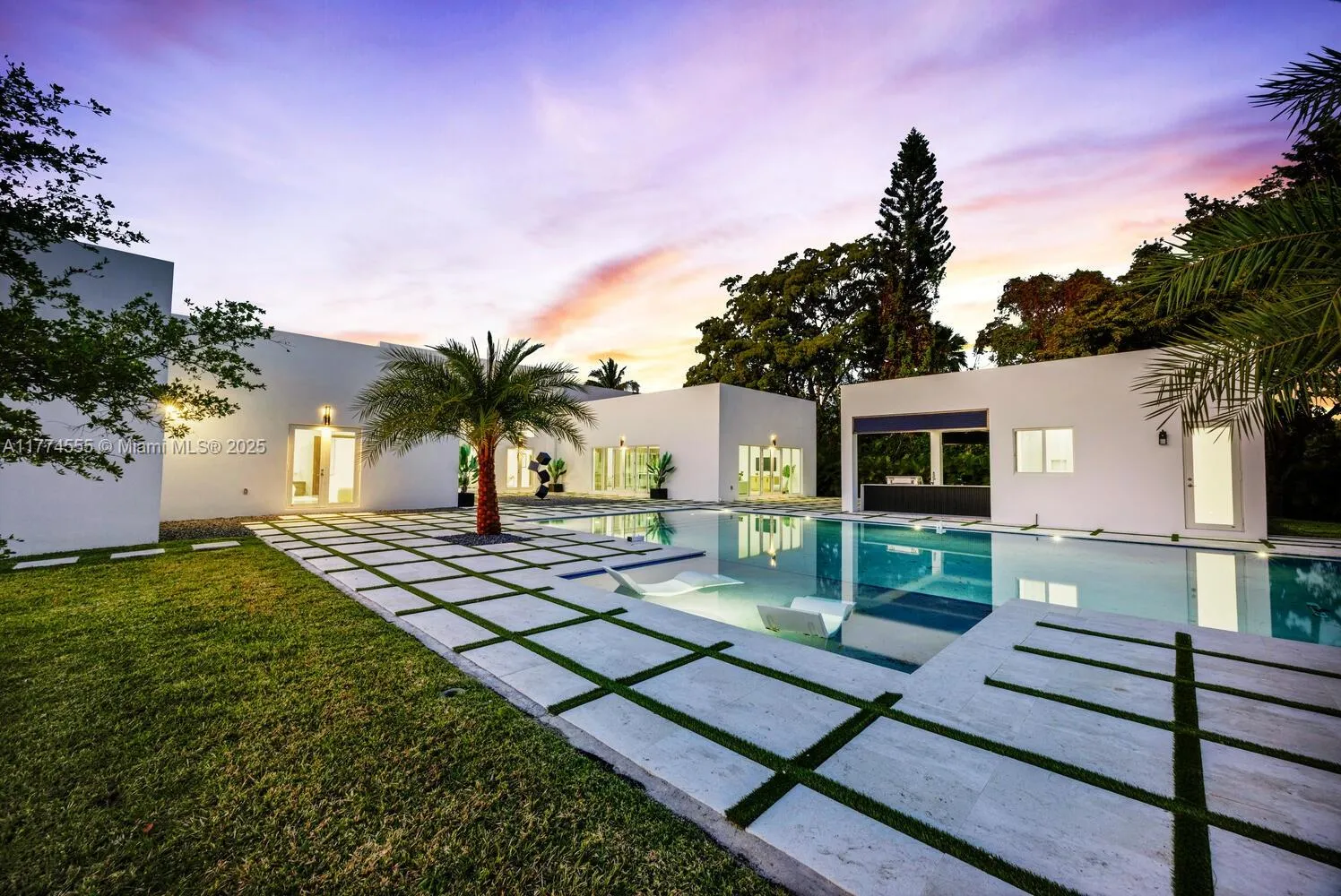 Miami, Florida 33176, United States, 4 Bedrooms Bedrooms, ,5 BathroomsBathrooms,Residential,Active,104475