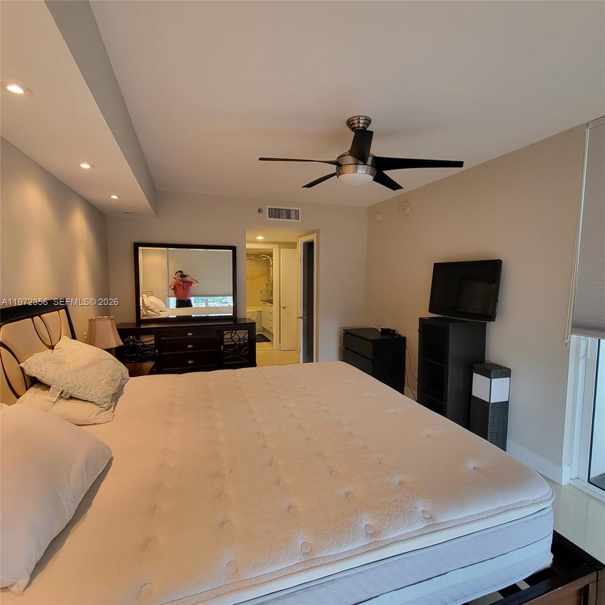 BEACH CLUB CONDO - Residential