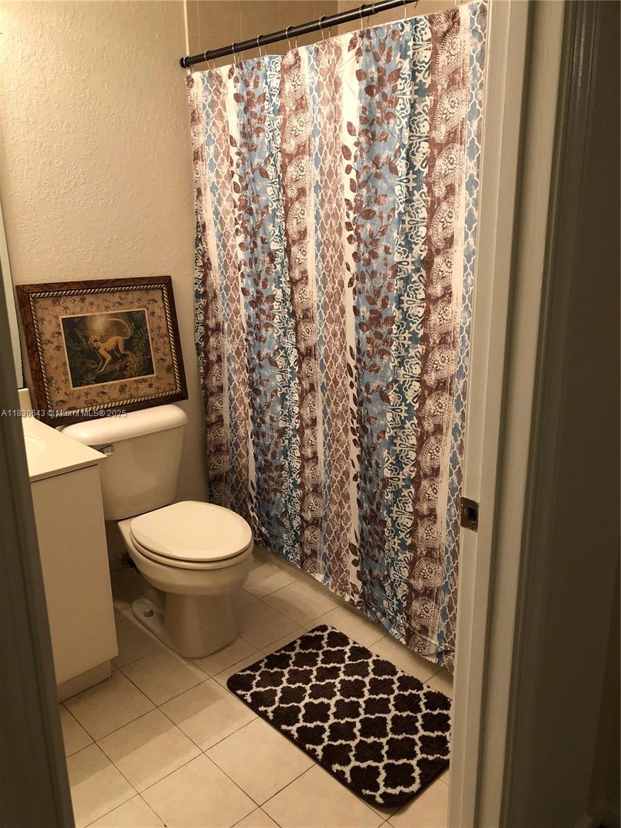 1549 SE 24th Ct 225, Homestead, FL, 33035/$304,000 4 1549 SE 24th Ct 225