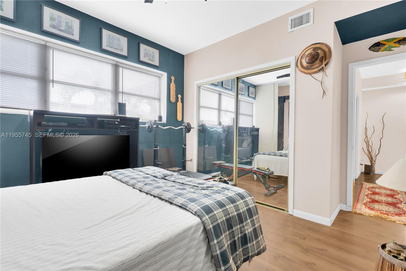 SOUTH SHORE YACHT AND GOL - Residential