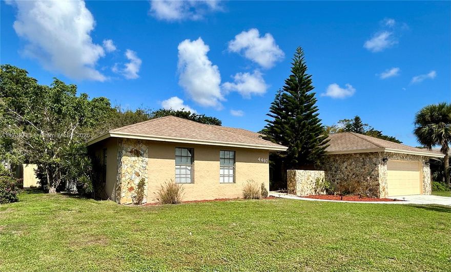 No HOA approval needed. Lovely 3/2.5 remodeled pool home with 2 car garage located in a highly desired area for it's convenient location & A rated schools. This large home has been updated & features an open floor plan with vaulted ceilings, a remodeled kitchen with wood cabinets & granite counter tops, tile & wood flooring throughout. All bedrooms are extra large. Backyard is completely fenced. Enjoy your morning coffee on the porch overlooking your pool, which was recently resurfaced. Community park and playground. Walking distance to house of worship, close to beaches & shopping in the beautiful Polo Club Shoppes . Calusa Elementary, Omni Middle & Spanish River High School all A rated schools.Credit report background check required. The owner pays for pool maintenance.