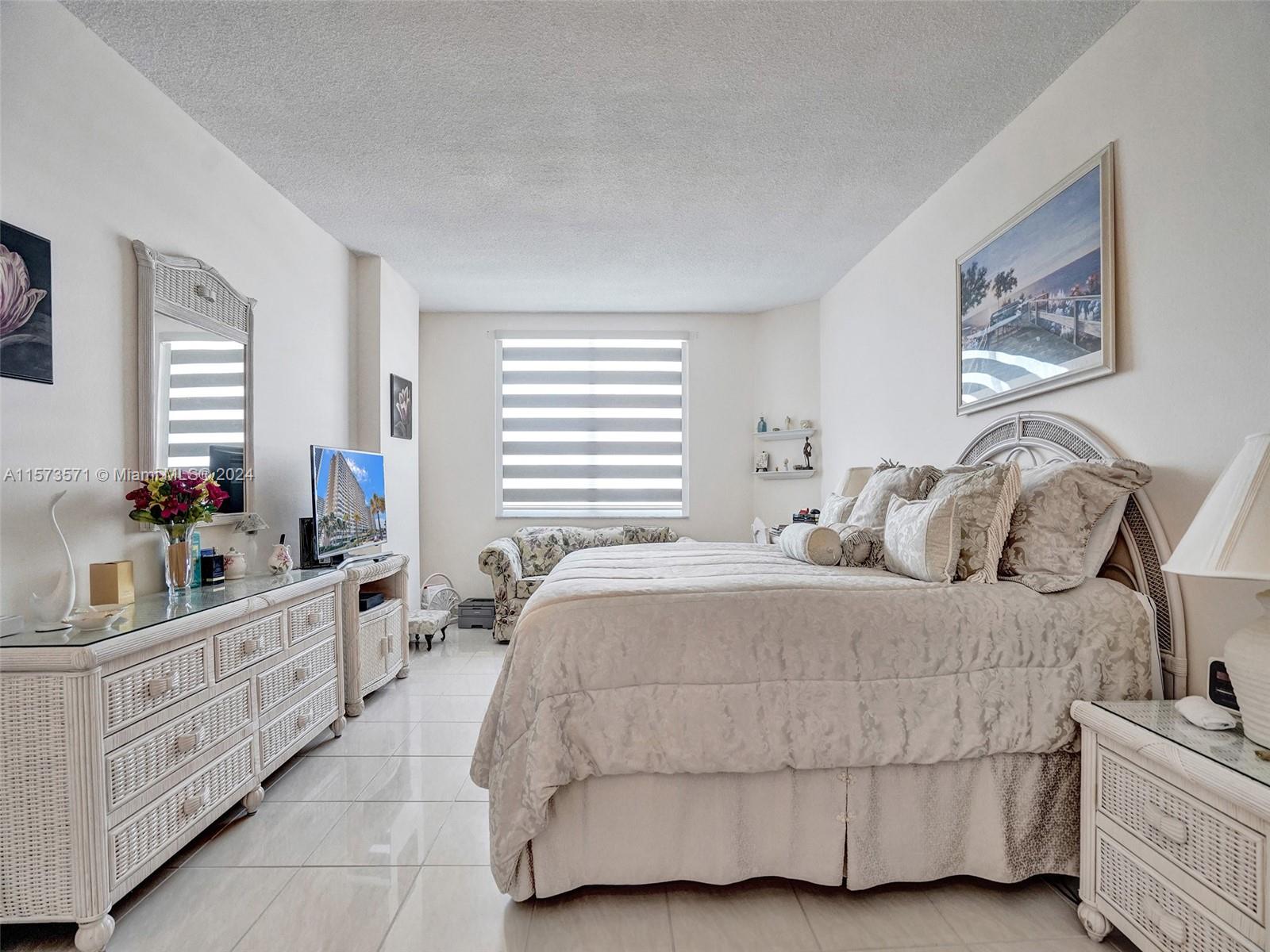 HEMISPHERES CONDO - Residential