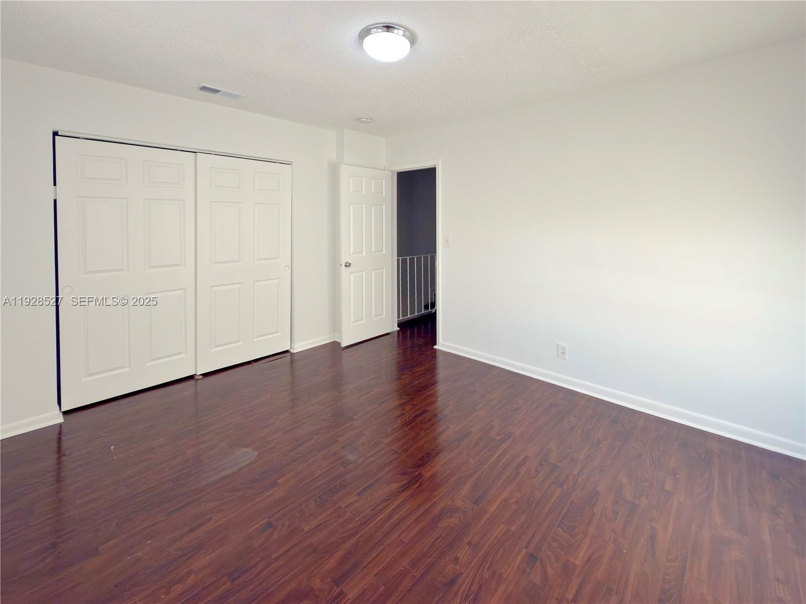 CORAM GARDENS TOWNHOUSE C - Residential Lease