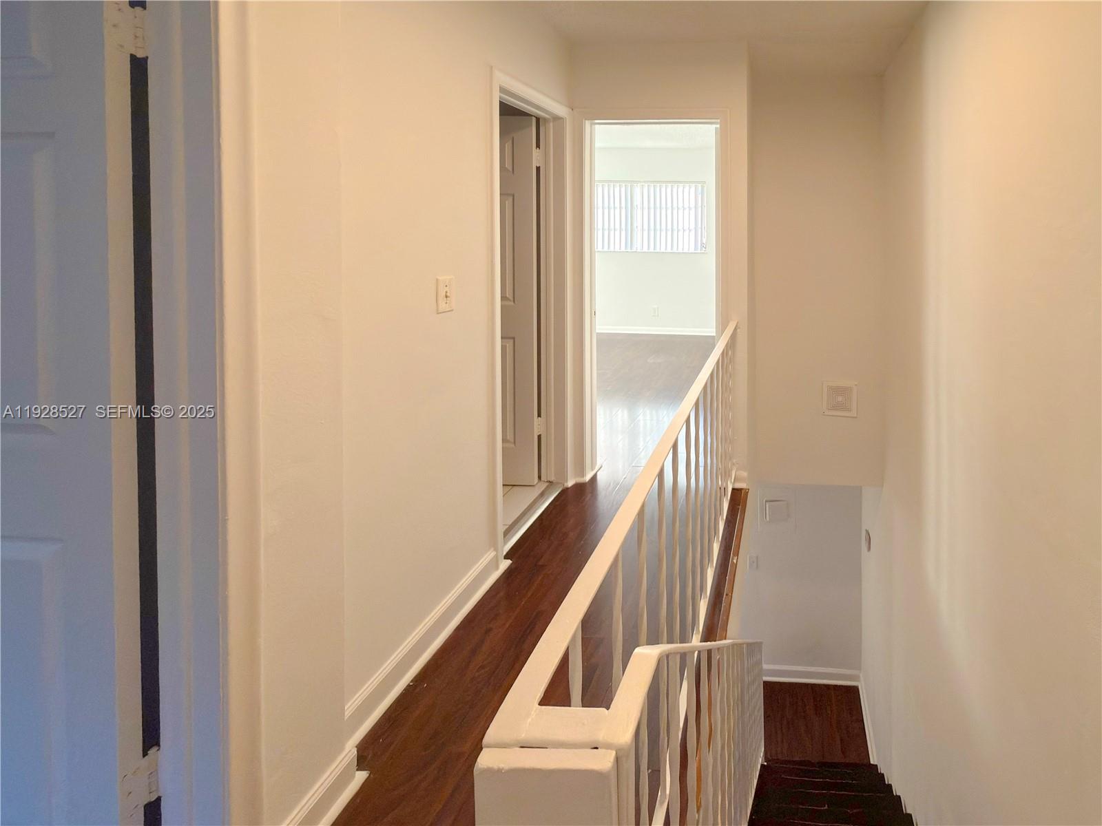 CORAM GARDENS TOWNHOUSE C - Residential Lease