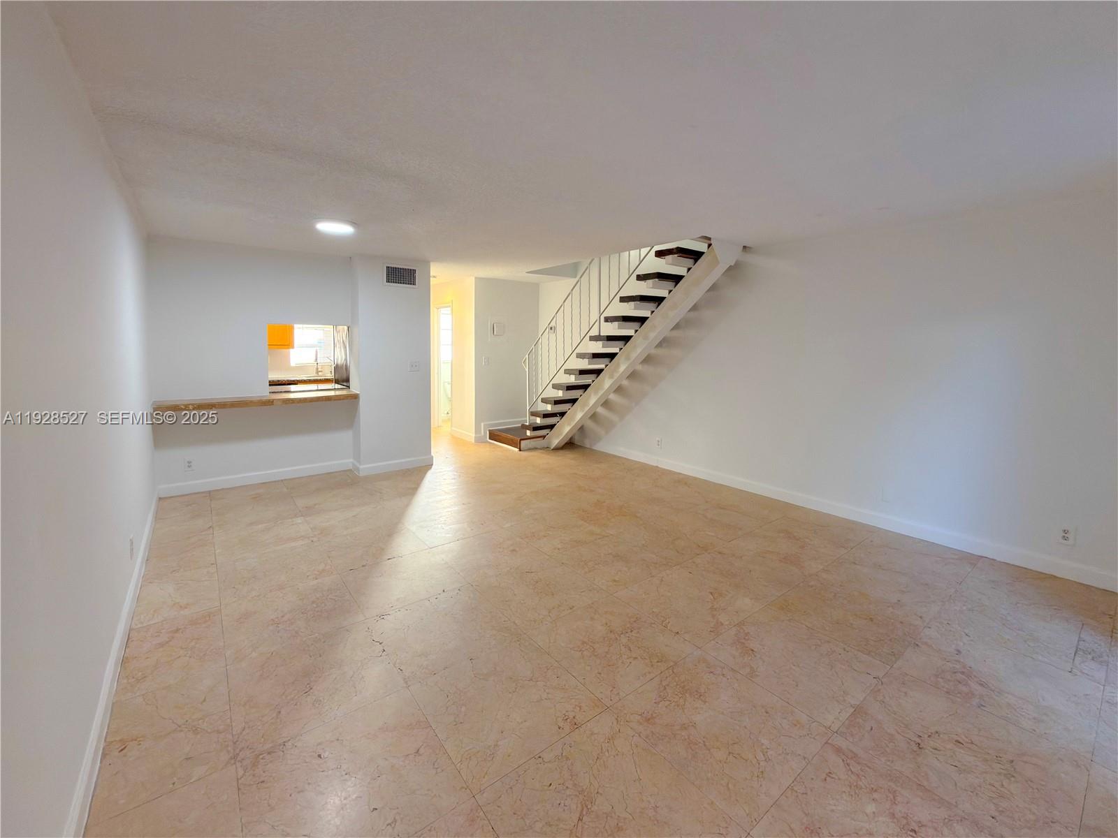 CORAM GARDENS TOWNHOUSE C - Residential Lease