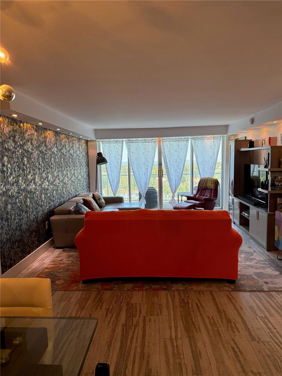 ROYAL EMBASSY CONDO - Residential