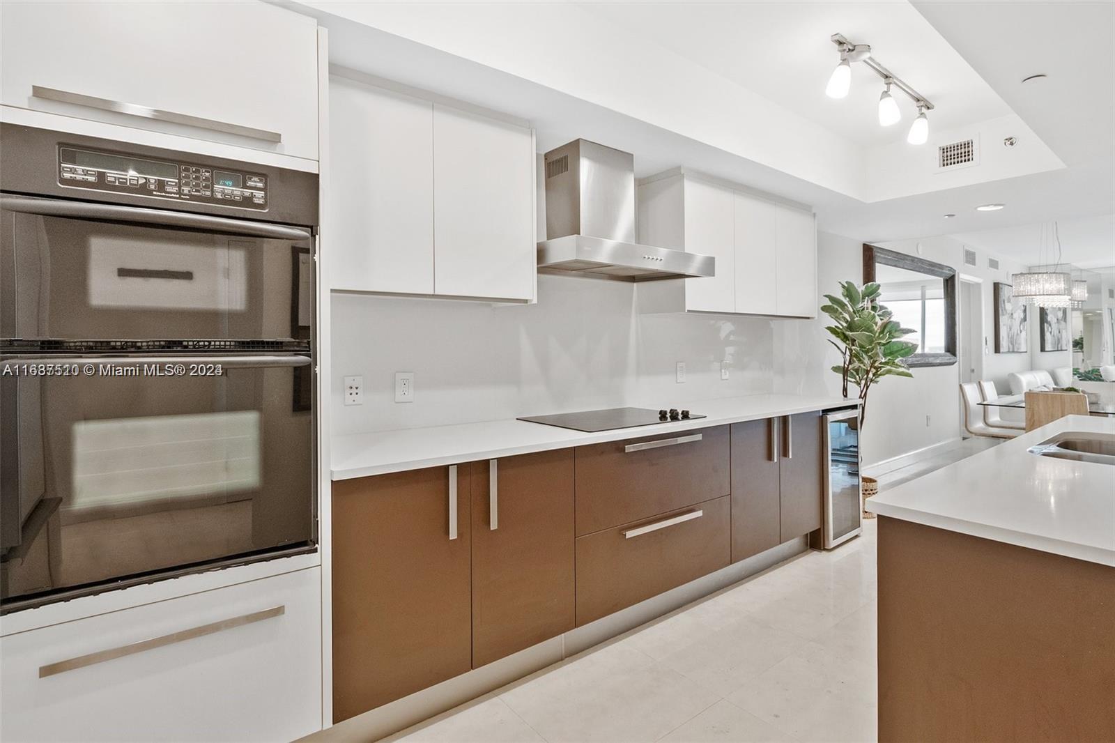 BEACH CLUB THREE CONDO - Residential Lease