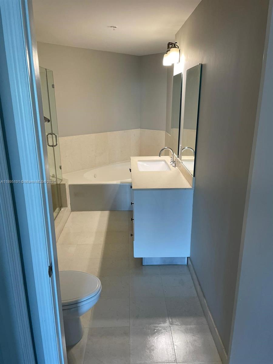 INFINITY AT BRICKELL COND - Residential Lease