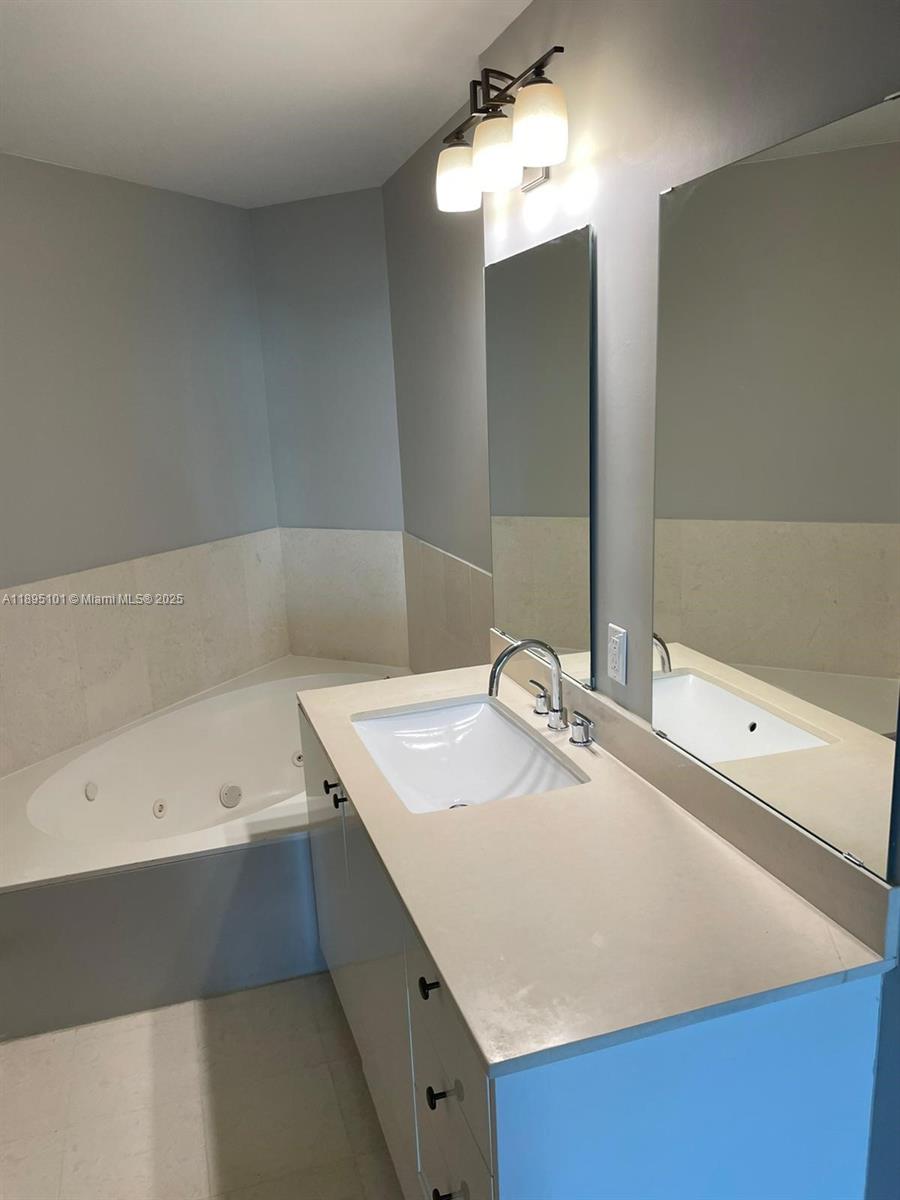 INFINITY AT BRICKELL COND - Residential Lease