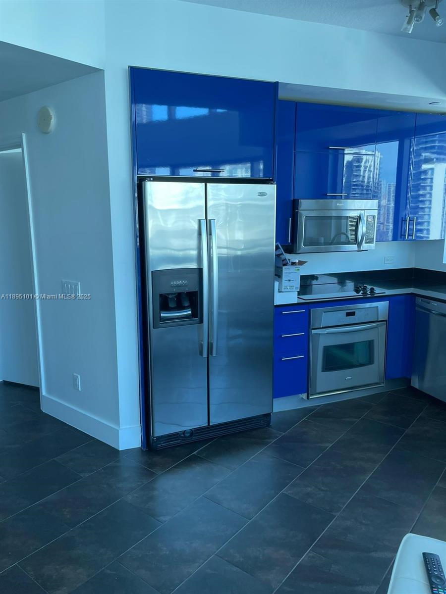 INFINITY AT BRICKELL COND - Residential Lease