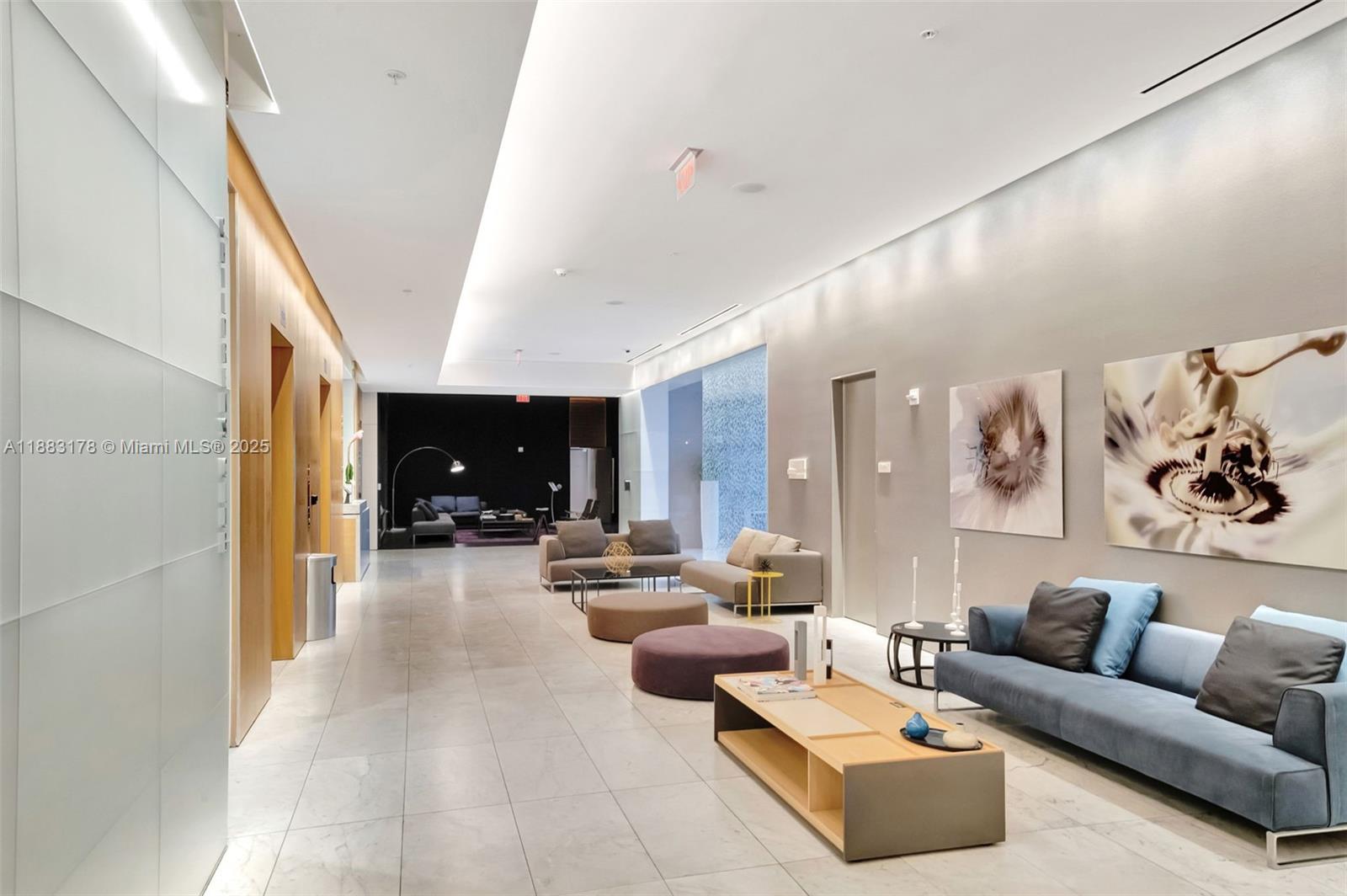 RISE CONDO - Residential