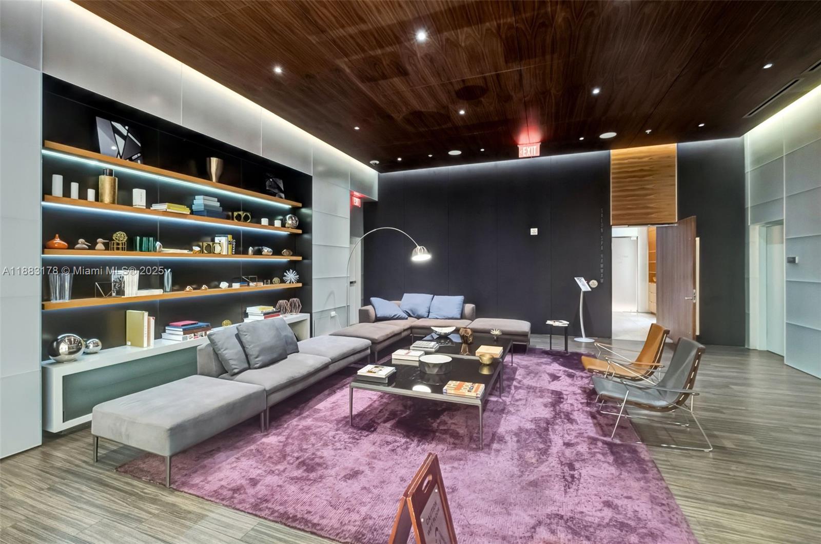 RISE CONDO - Residential