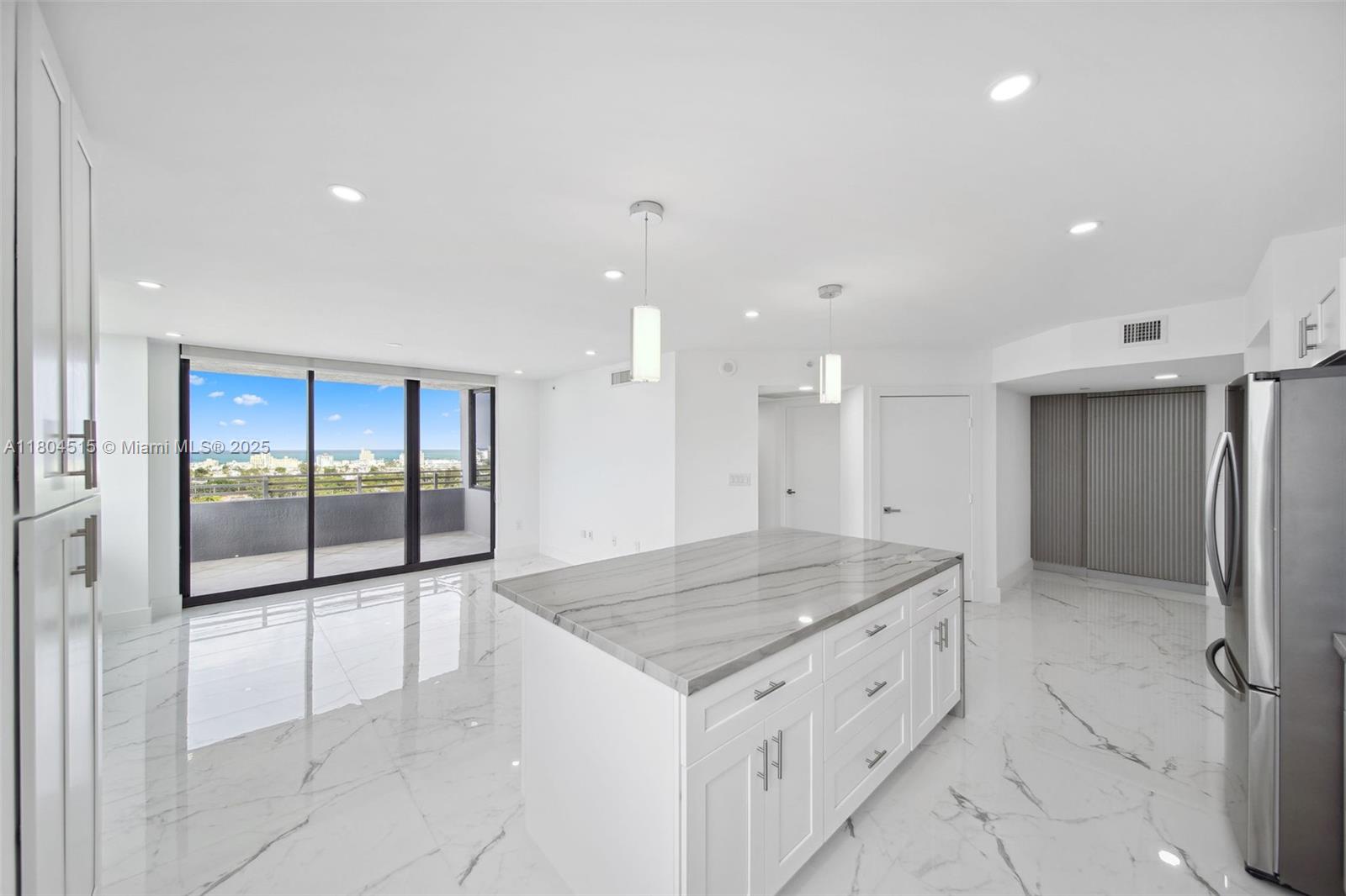 1330 West Ave 1713, Miami Beach, Miami-Dade County, Florida - 2 Bedrooms  
2 Bathrooms - 