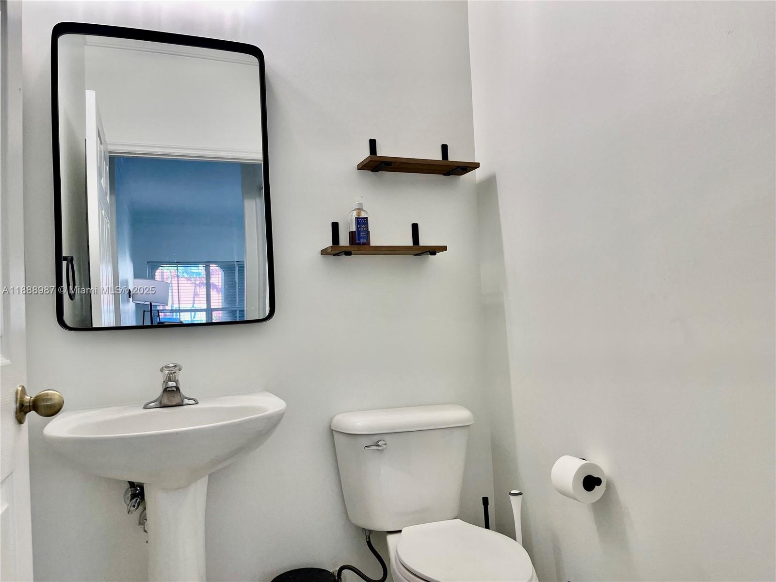 MERRICK PRESERVE CONDO BL - Residential Lease