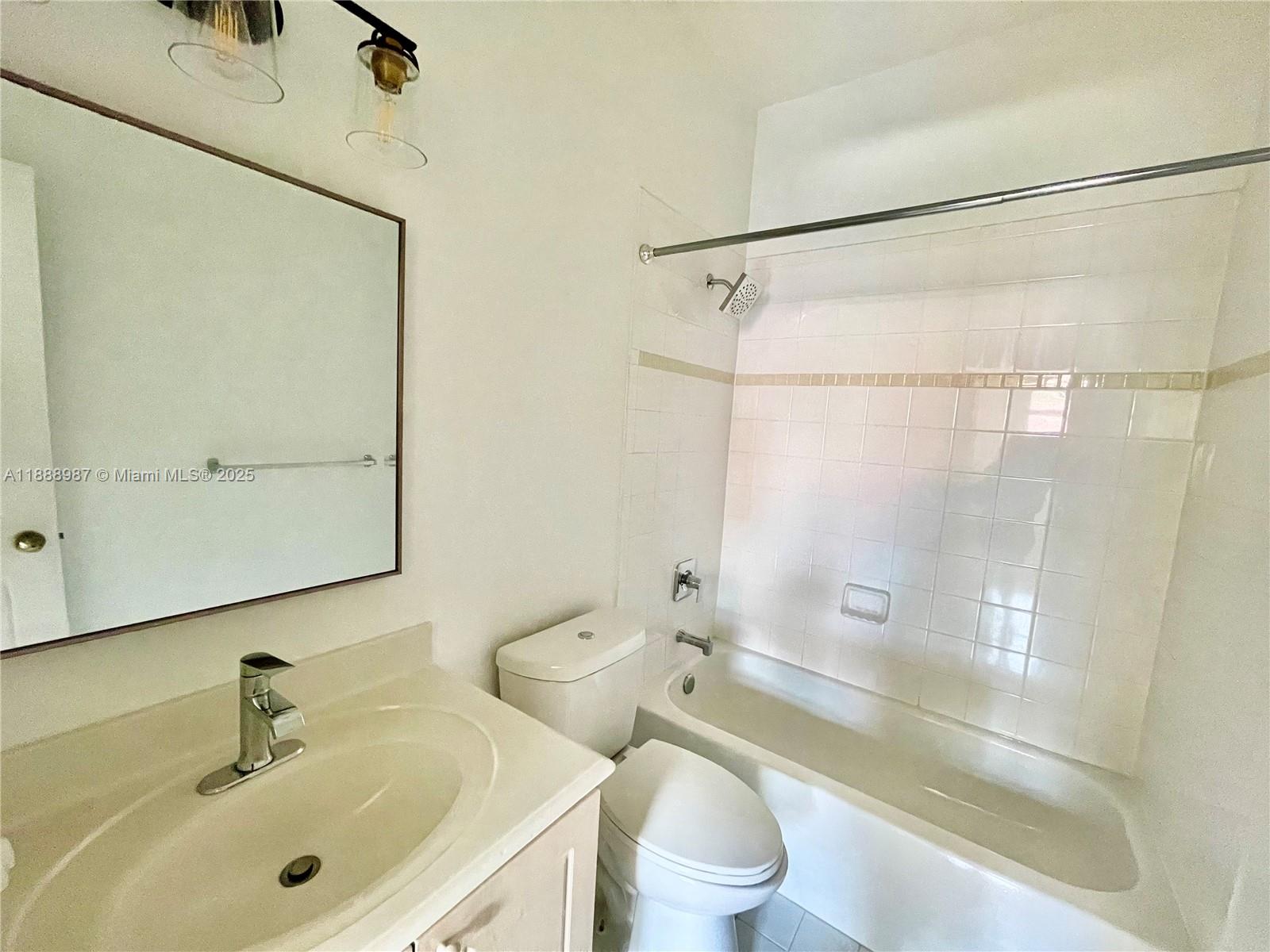 MERRICK PRESERVE CONDO BL - Residential Lease