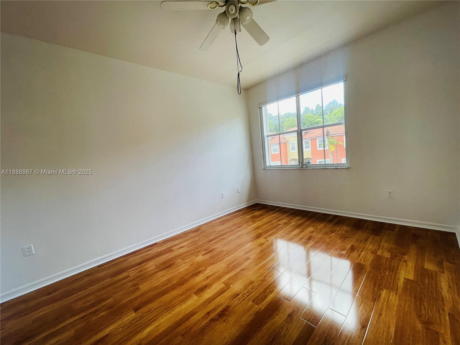 MERRICK PRESERVE CONDO BL - Residential Lease