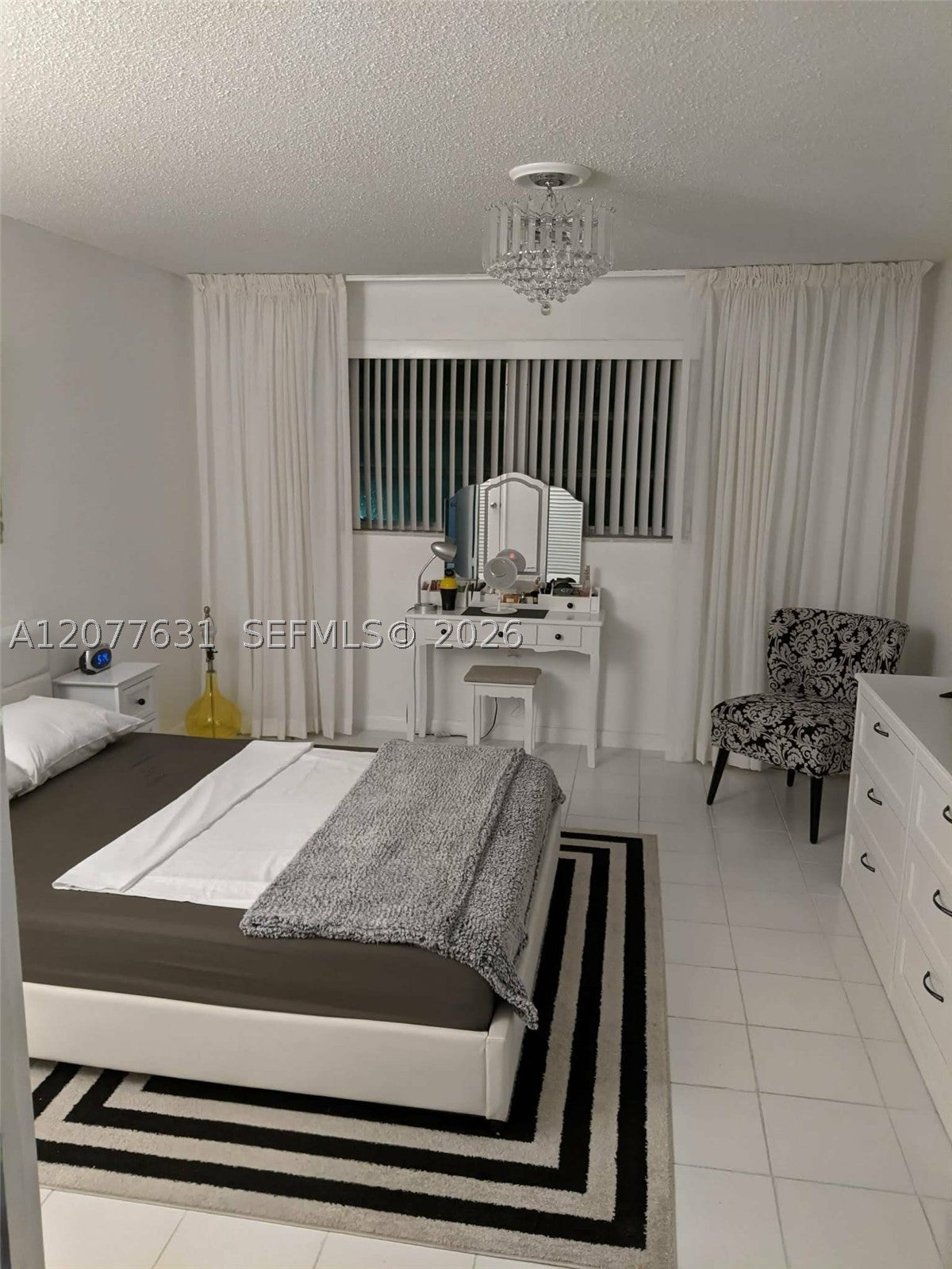 233 NE 14th Ave 205