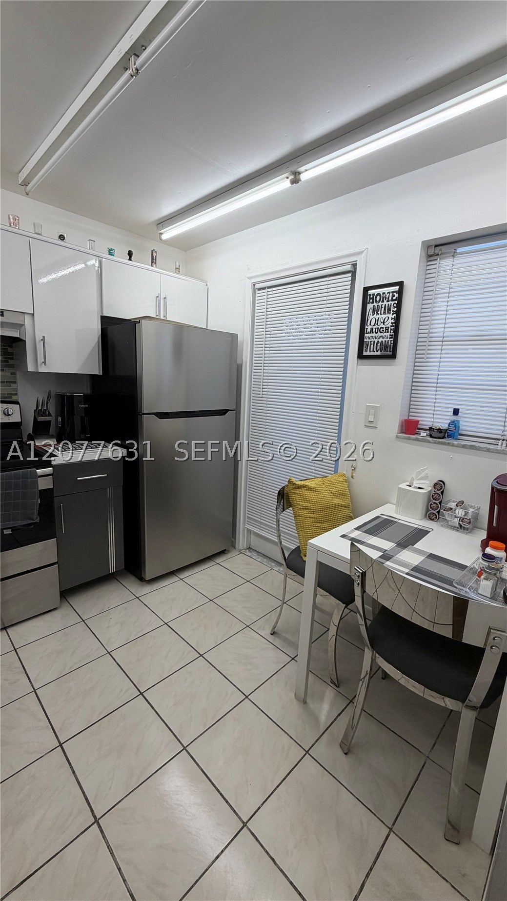 233 NE 14th Ave 205, Hallandale Beach FL 33009