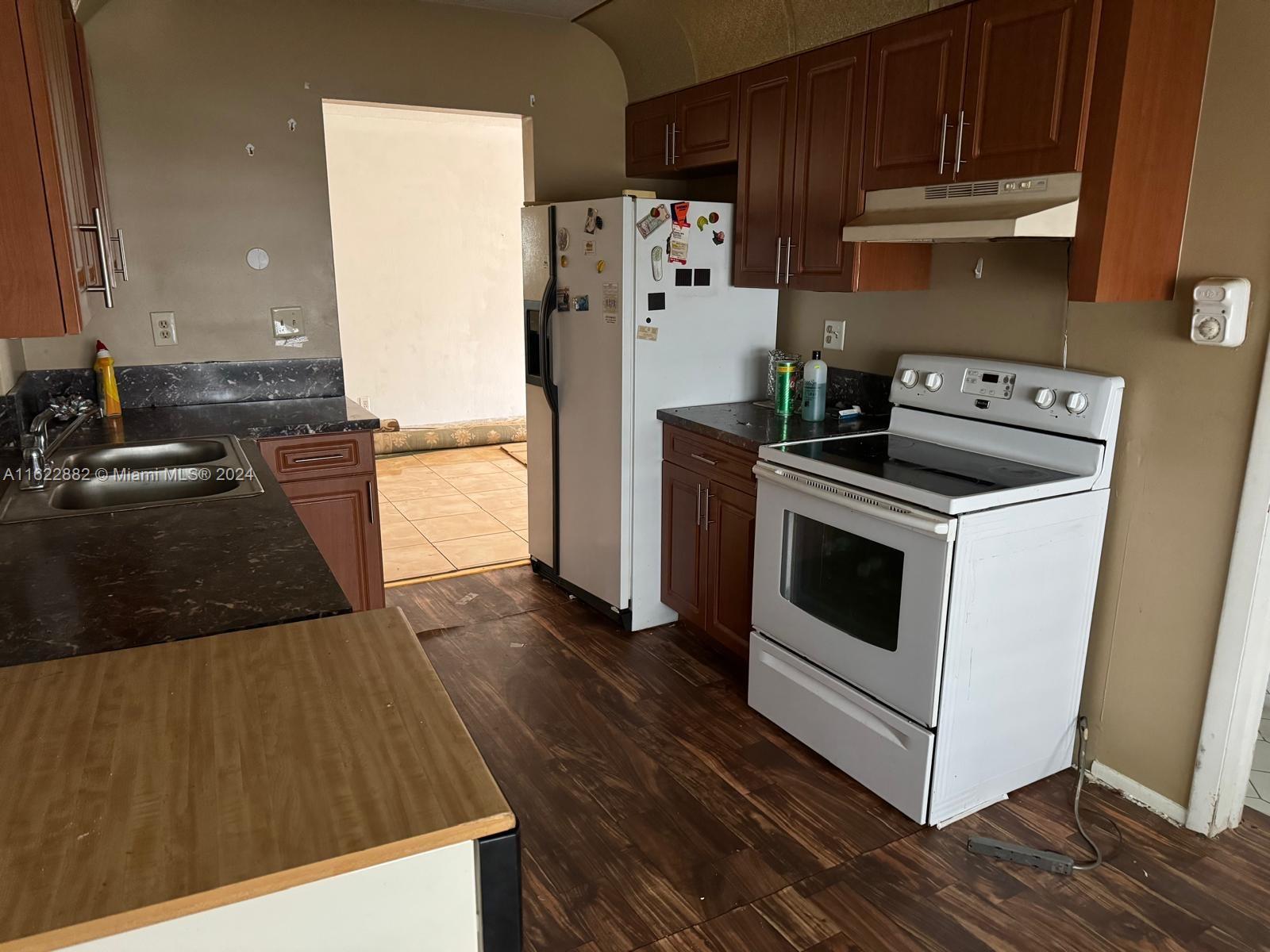 View photos, virtual tours, details... 5139 NW 43rd Ct