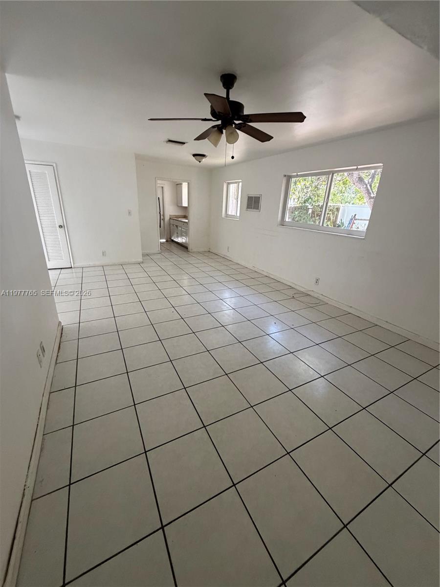 CRESTHAVEN NO 11 - Residential Income