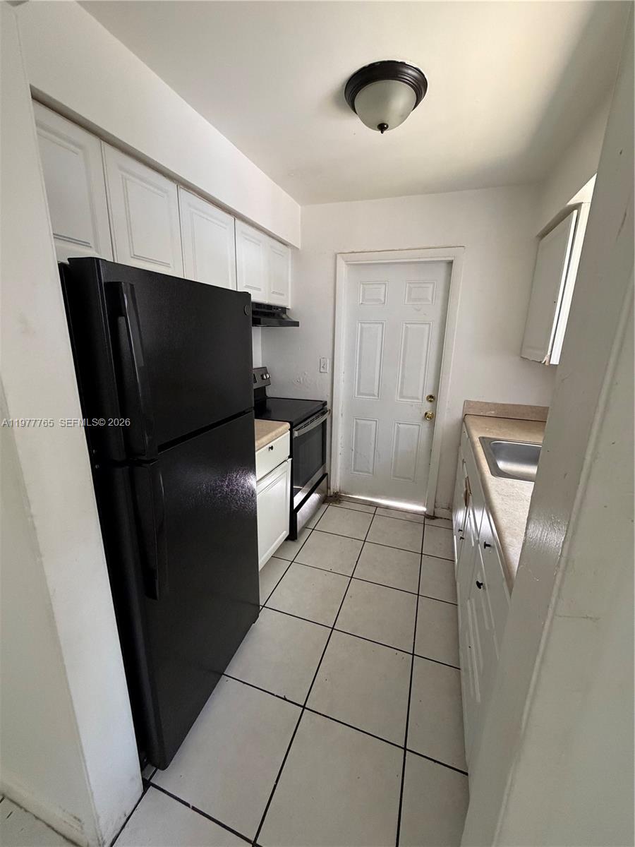 CRESTHAVEN NO 11 - Residential Income