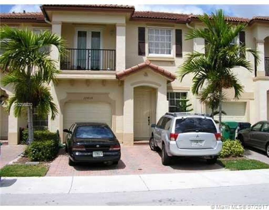 Nice and quiet community in West Kendall, tile floors in first floor, wood upstairs , club house gym, Close to Turnpike , shops and great schools -NO PETS