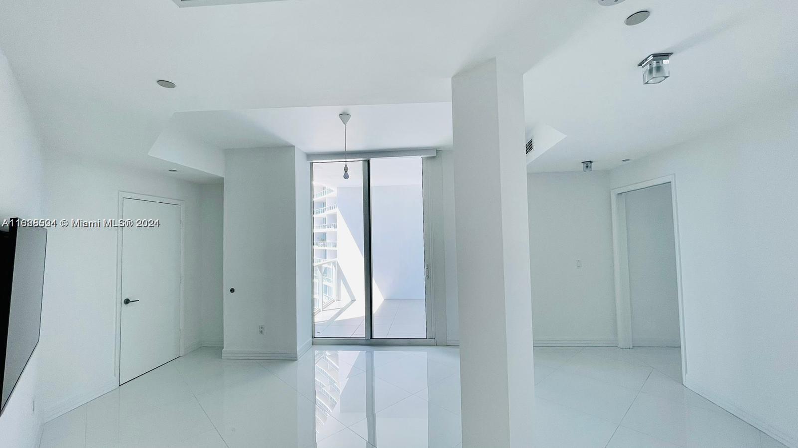 PARAMOUNT BAY CONDO - Residential Lease
