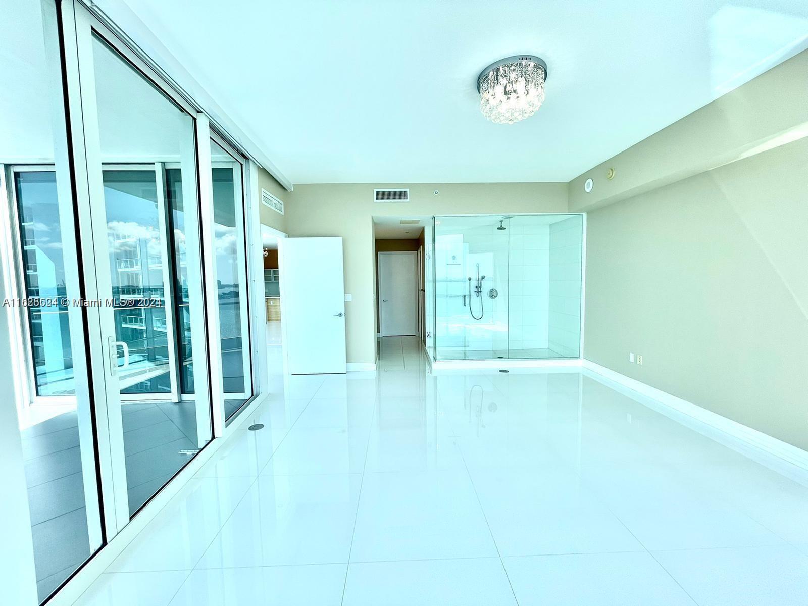 PARAMOUNT BAY CONDO - Residential Lease