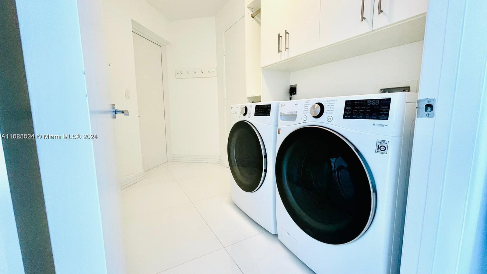 PARAMOUNT BAY CONDO - Residential Lease