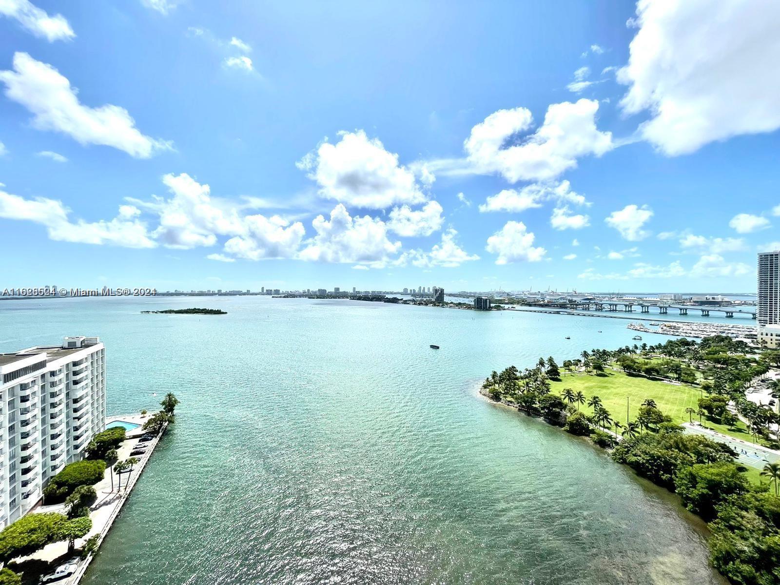 PARAMOUNT BAY CONDO - Residential Lease