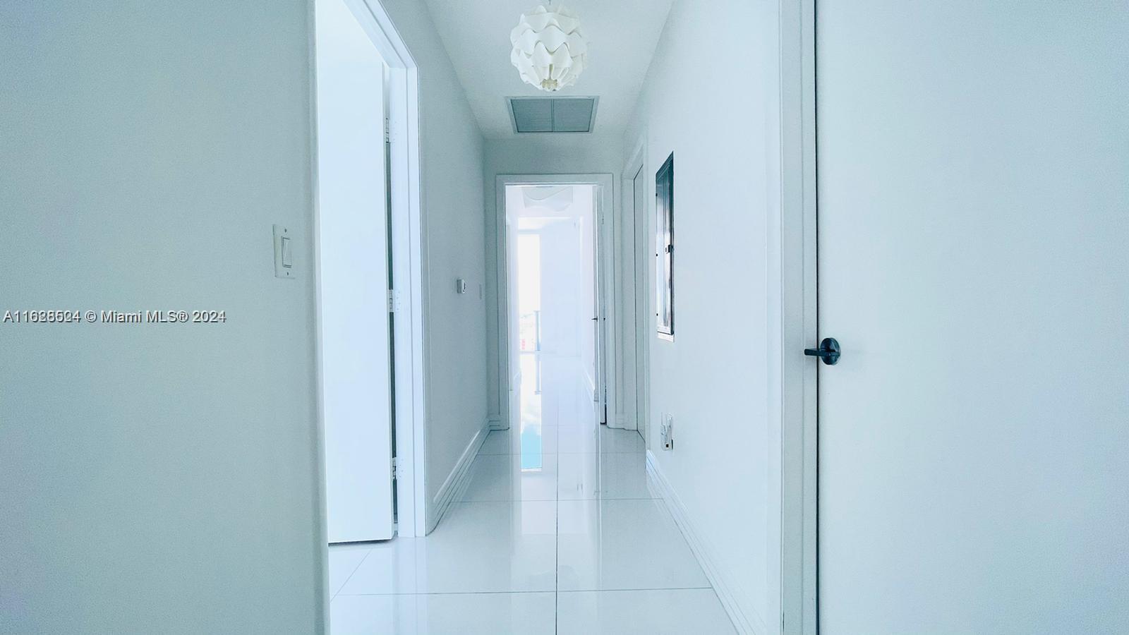 PARAMOUNT BAY CONDO - Residential Lease