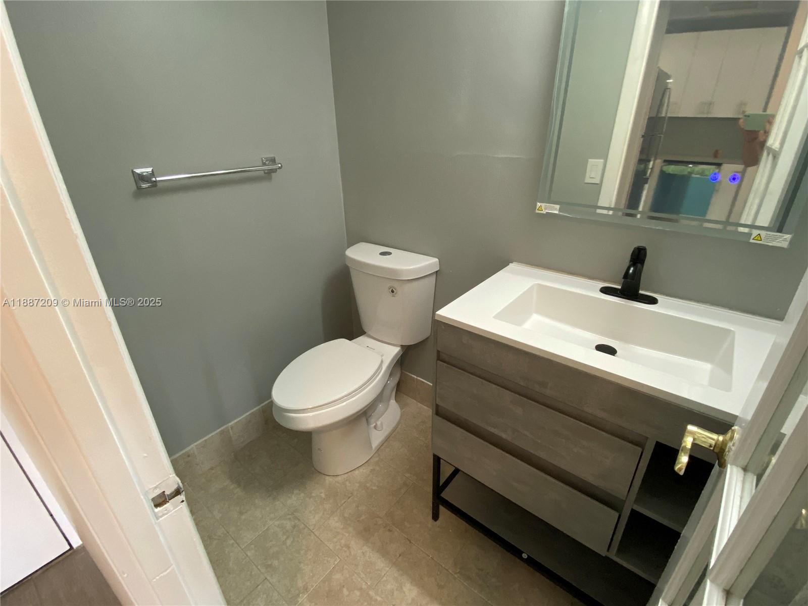 CRESTVIEW TOWERS CONDO - Residential Lease