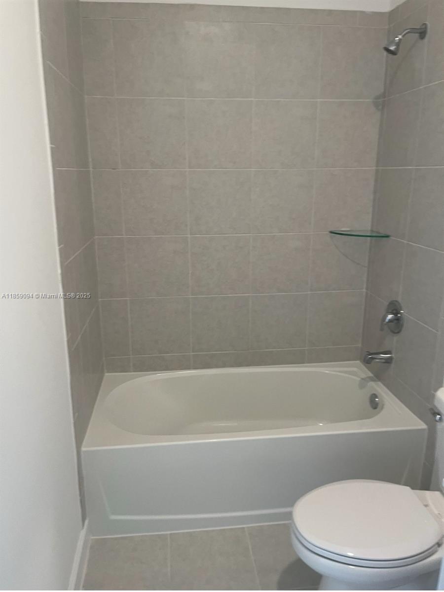 PARADISE PINES - Residential