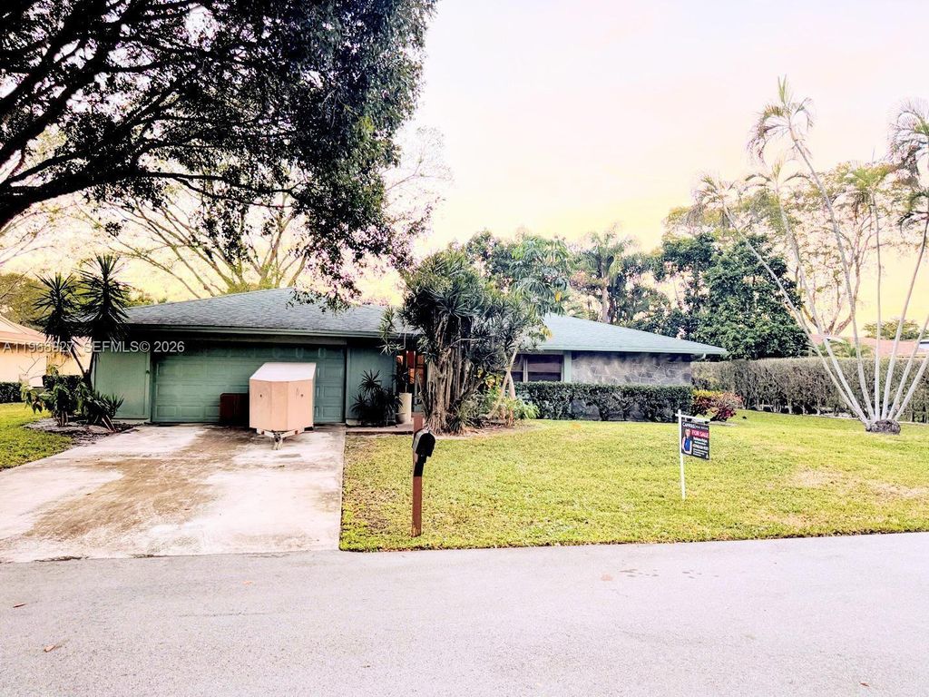 Photo of 766 NW 24th Ave, Delray Beach, FL 33445 (MLS # A11968927)