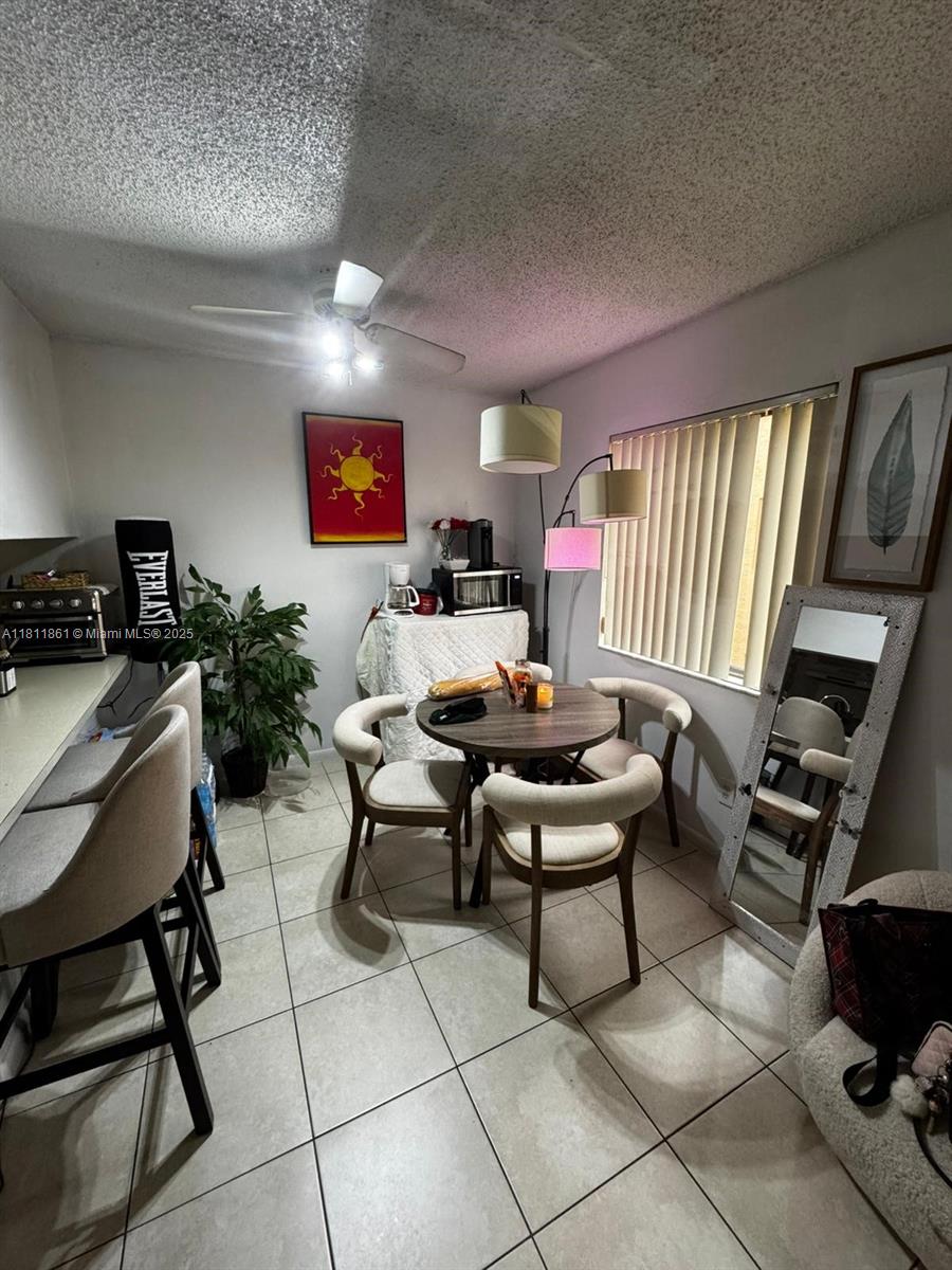 LAURELS AT SHERWOOD CONDO - Residential